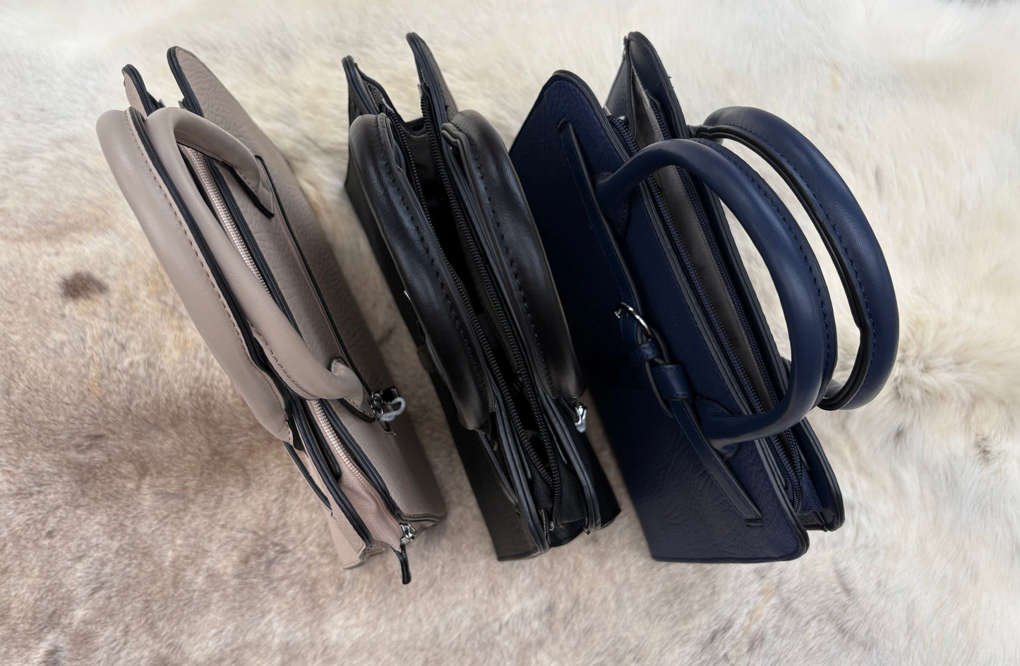 Middelgrote tas met riemdetail