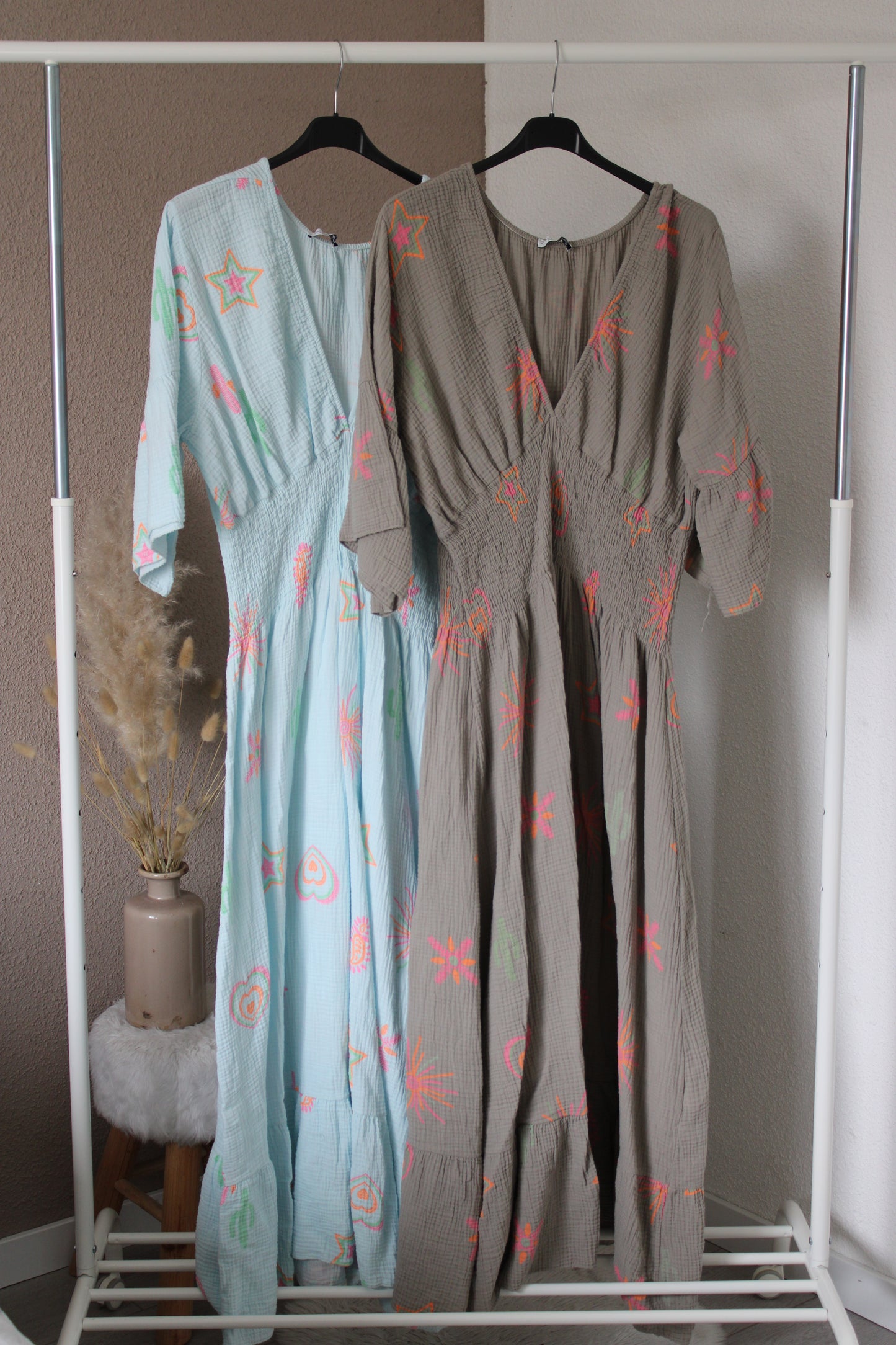 Mousseline maxi jurk taupe