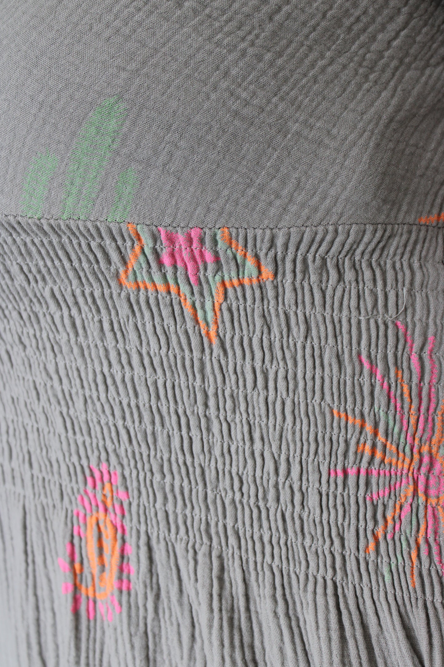 Mousseline maxi jurk taupe