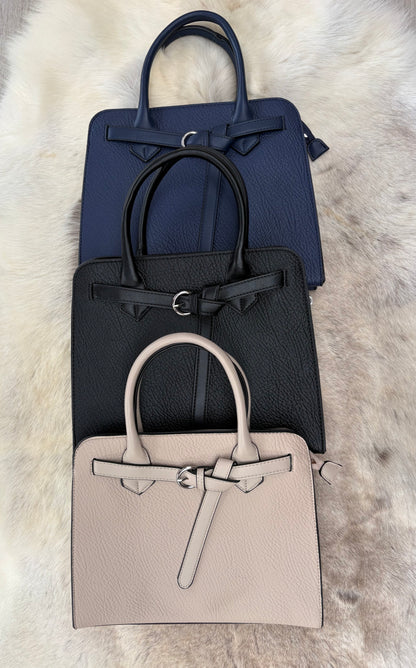 Middelgrote tas met riemdetail