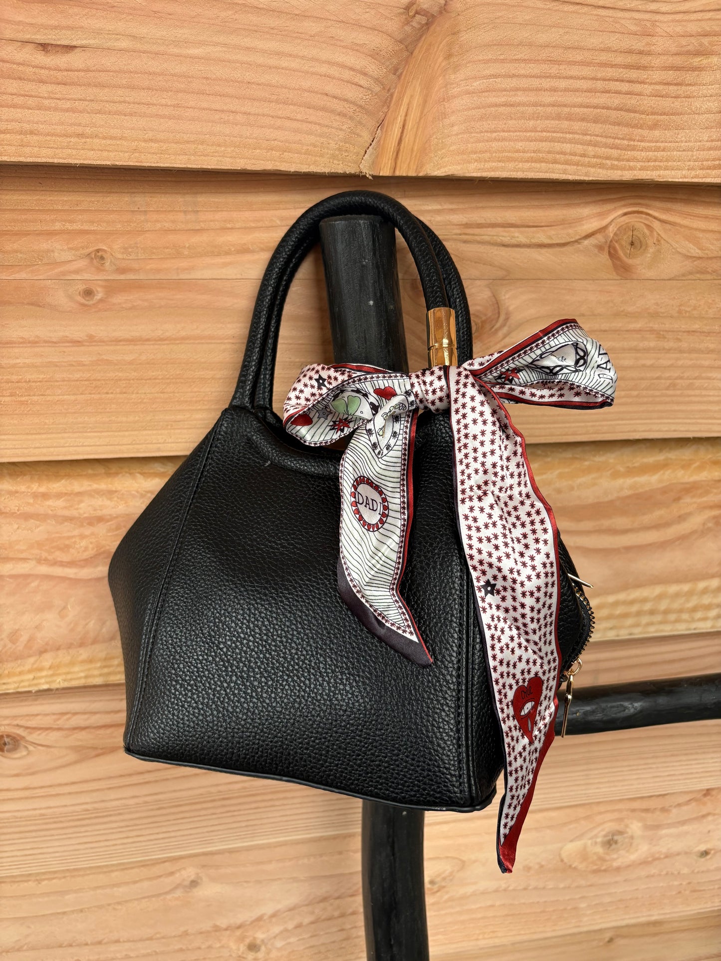 Mini tas met sjaaltje